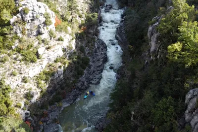 Nath et Tao vers les 3/4 de la gorge avant les petits toboggans
